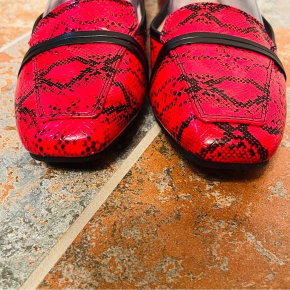 🐦‍🔥NWOB Frisky Kalita Rose Snake Print Red/Black Loafers/Flats! - Picture 14 of 15